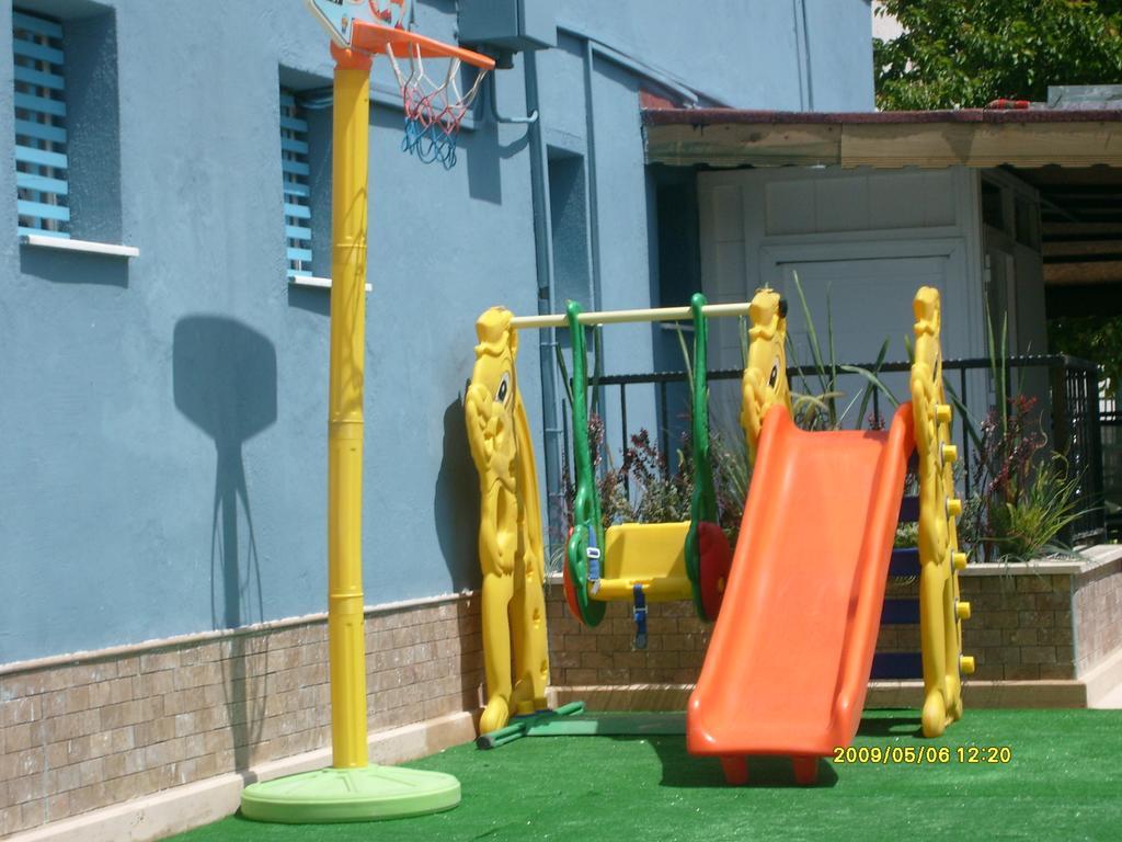 Angels Inn מרמריס מראה חיצוני תמונה