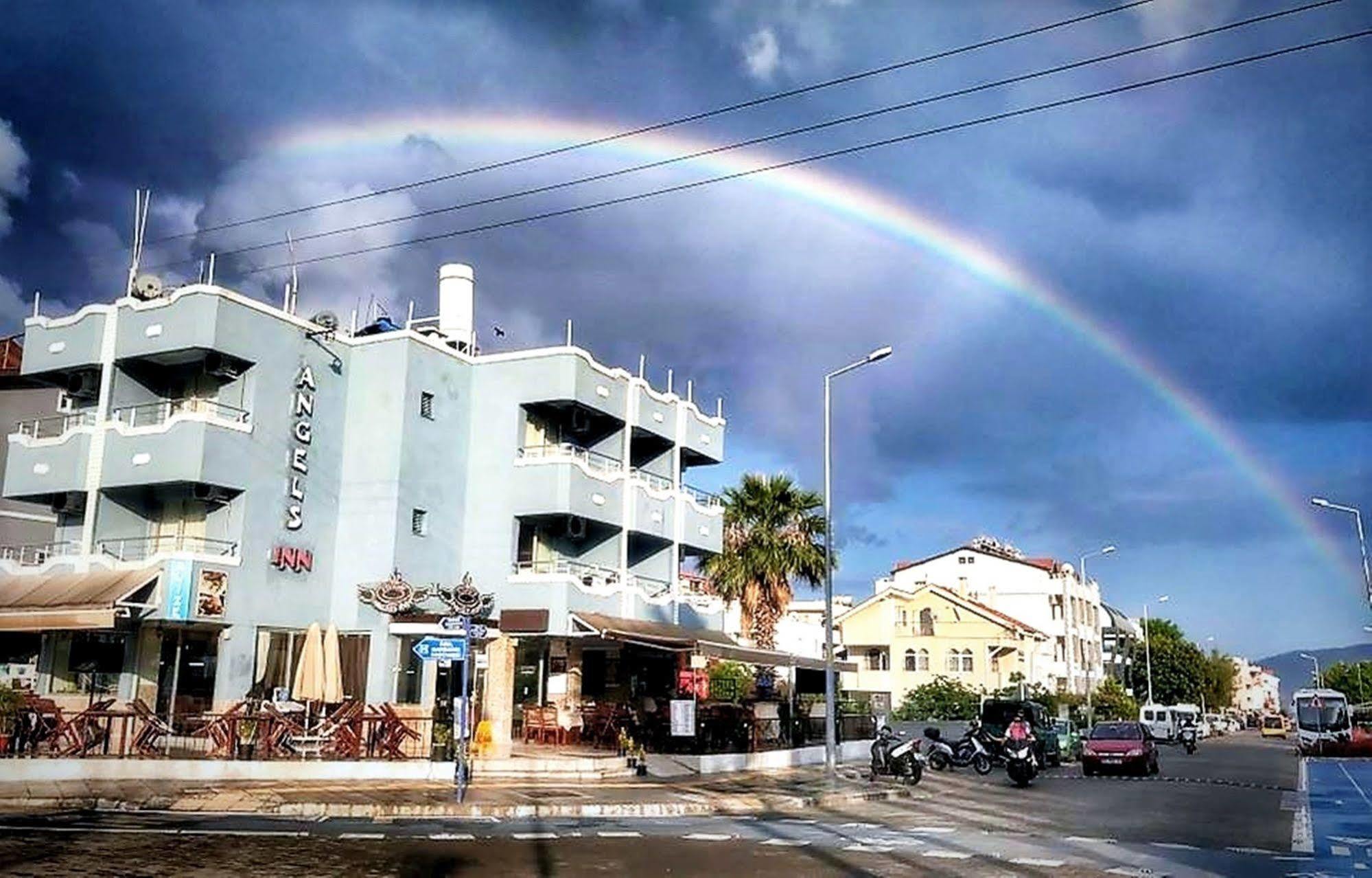 Angels Inn מרמריס מראה חיצוני תמונה