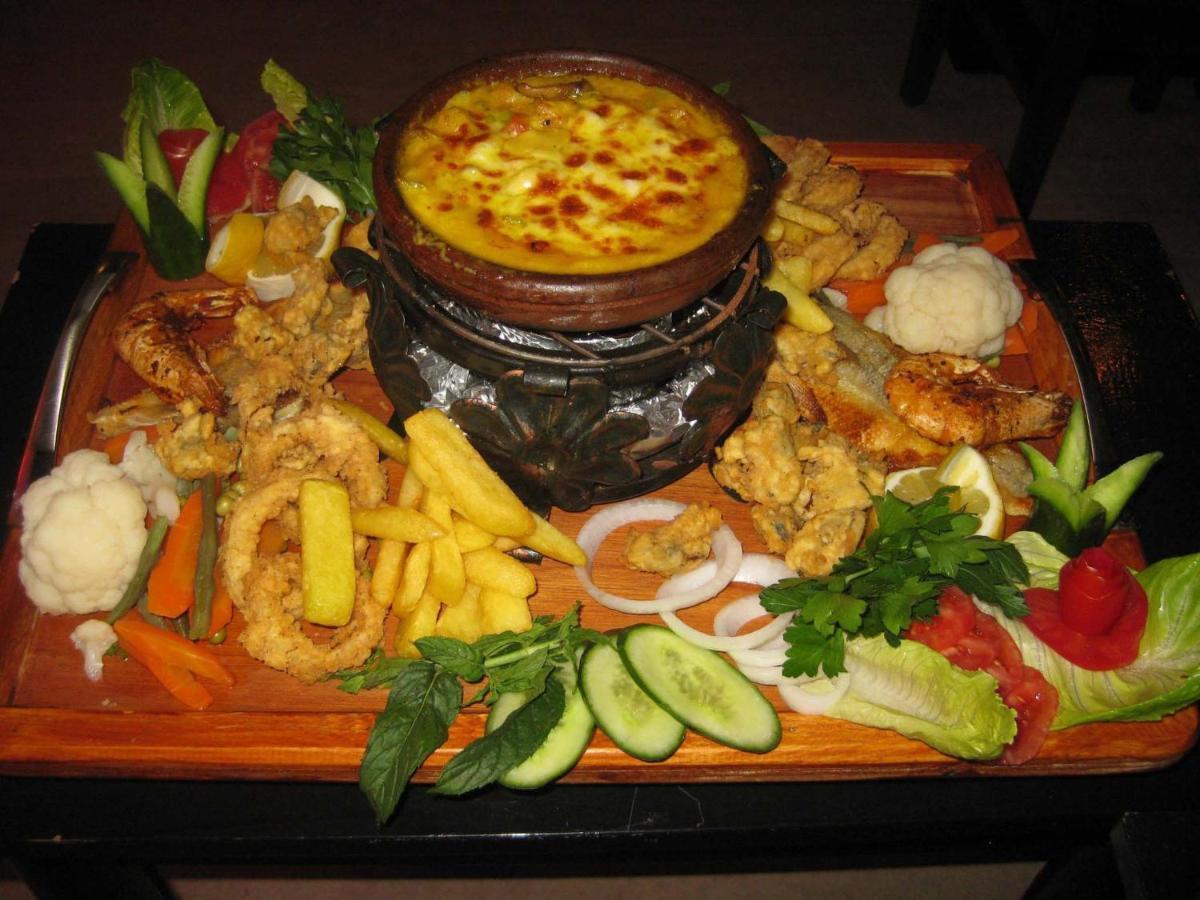Angels Inn מרמריס מראה חיצוני תמונה
